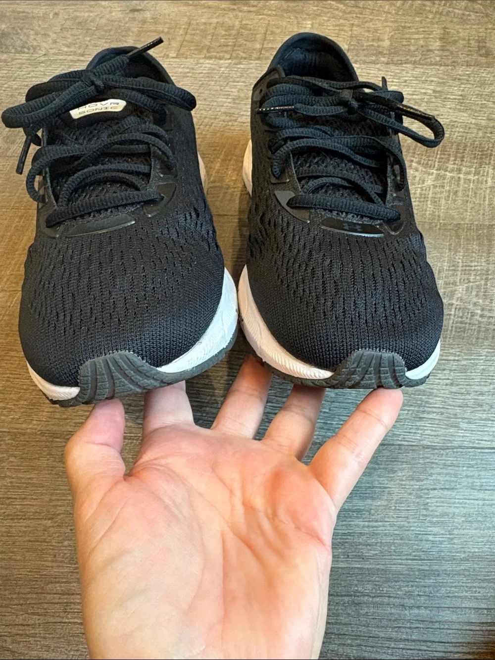 Under Armour HOVR Sonic 3 Running Shoes Women’s 11 Black